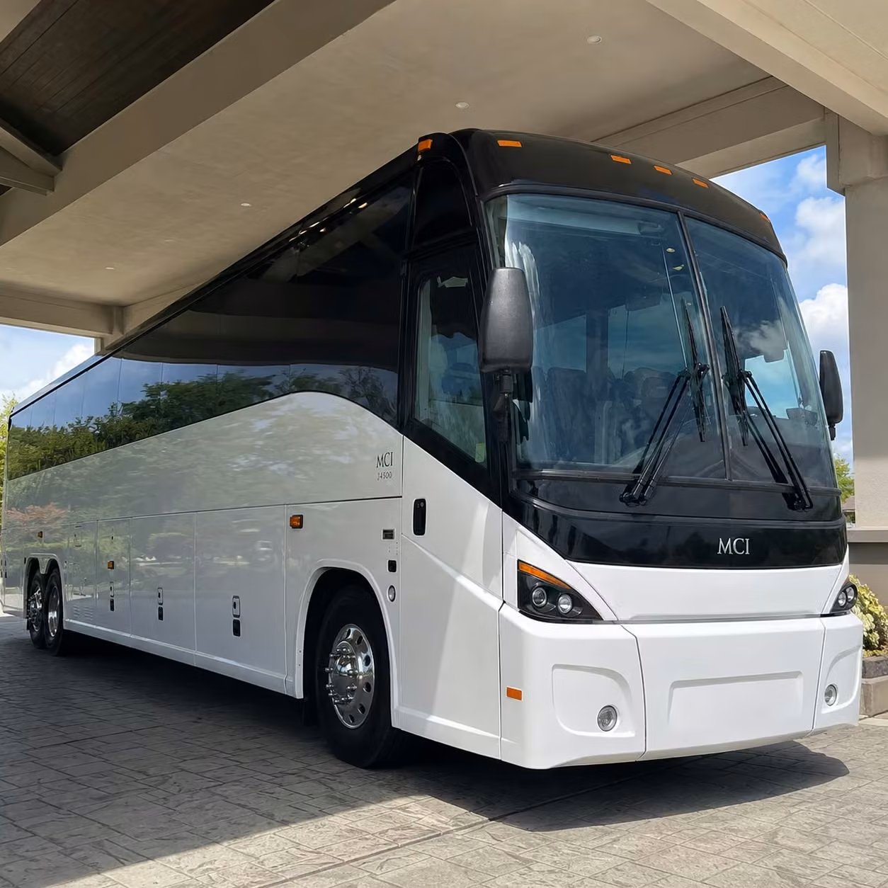 corporate event shuttle buses for sherman s growing business community